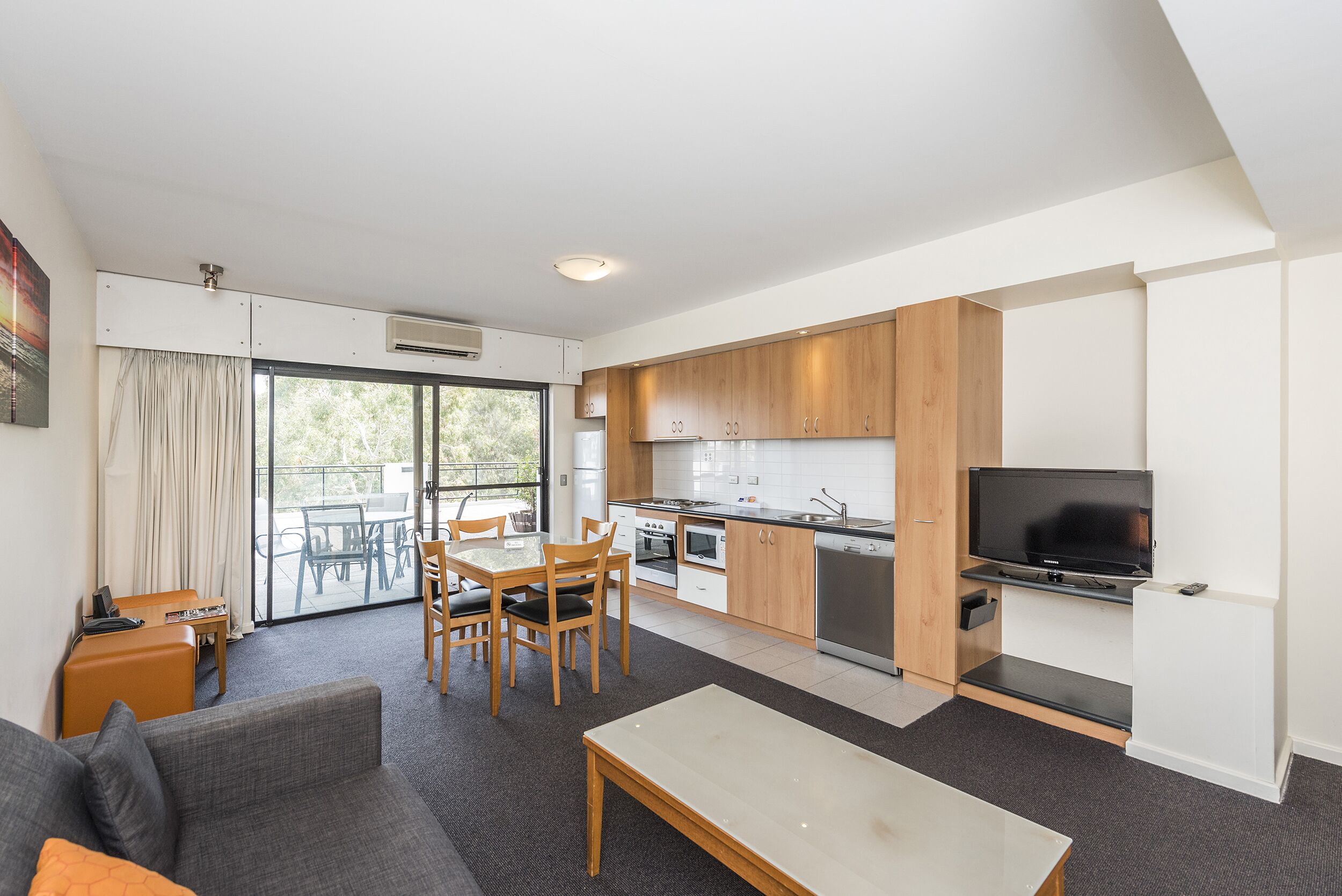 Ascot Quays Apartment 102 - EXECUTIVE ESCAPES