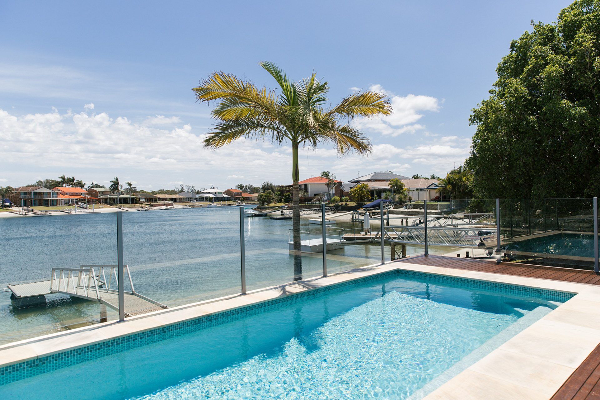 Sandy Shores - Your Waterfront Haven in Yamba