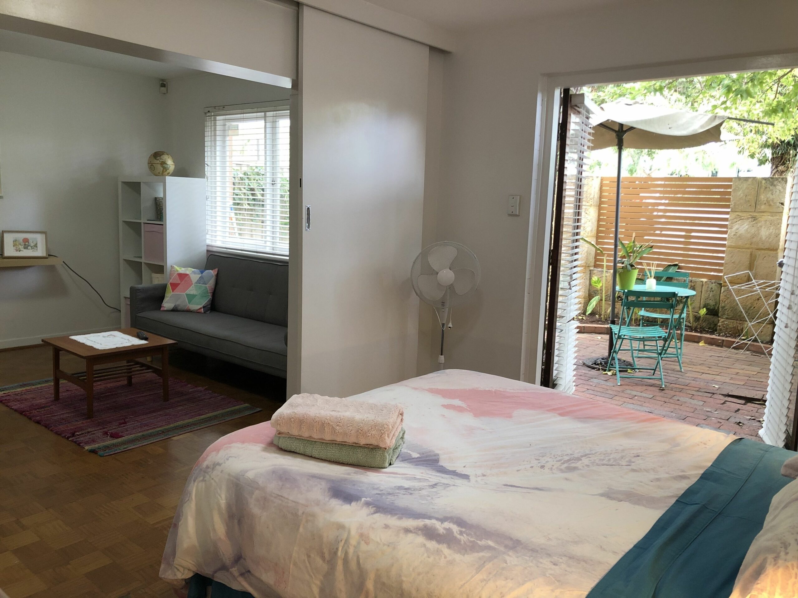 Amazing location! Close to Perth CBD + Beaufort st + Private Courtyard