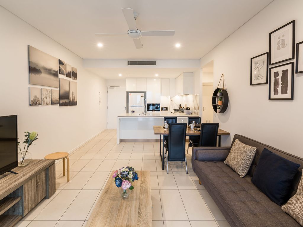 Exceptional 2 Bed 2 Bath Unit in South Brisbane