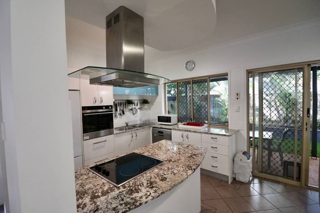 Bulimba Central - 2BD Sleeps 6