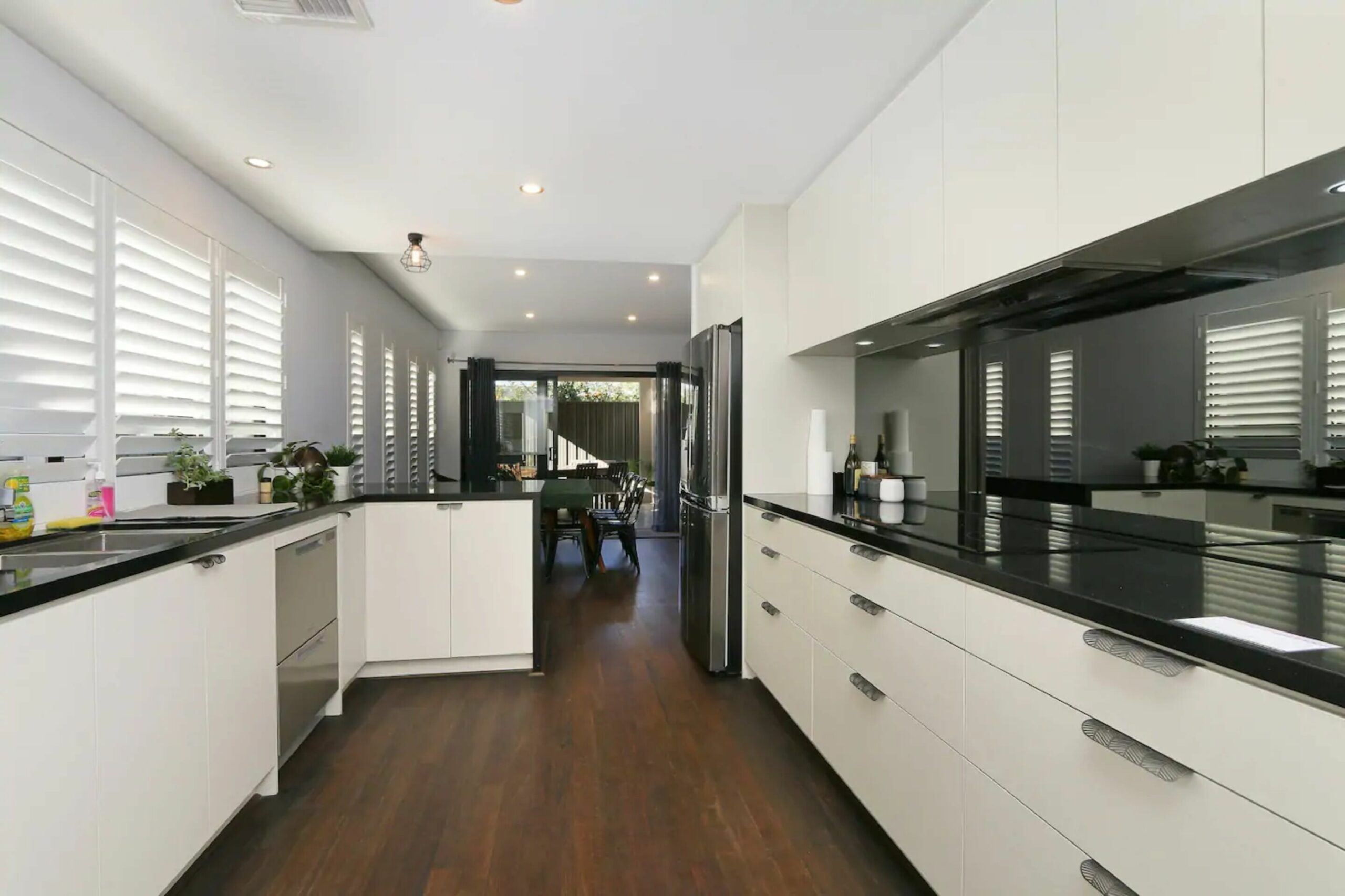 Luxury 4-bedroom House - Mount Lawley