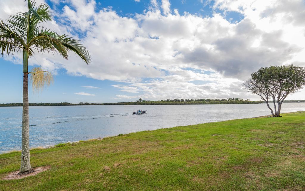 Peninsula Court Unit 4 - Sunsets Over the Clarence River