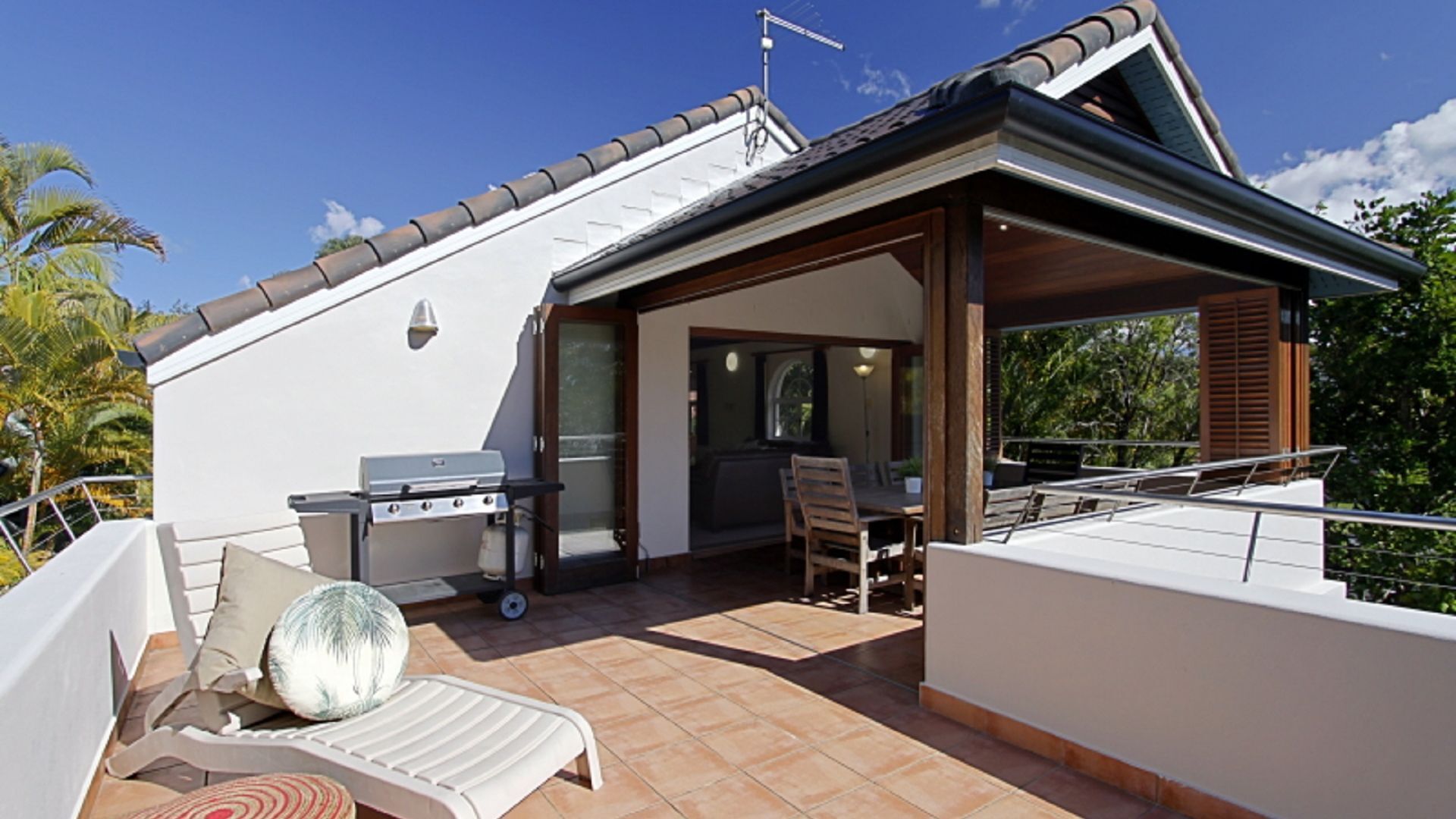 A Perfect Stay Clarkes Beach Villa - Opposite Clarkes Beach