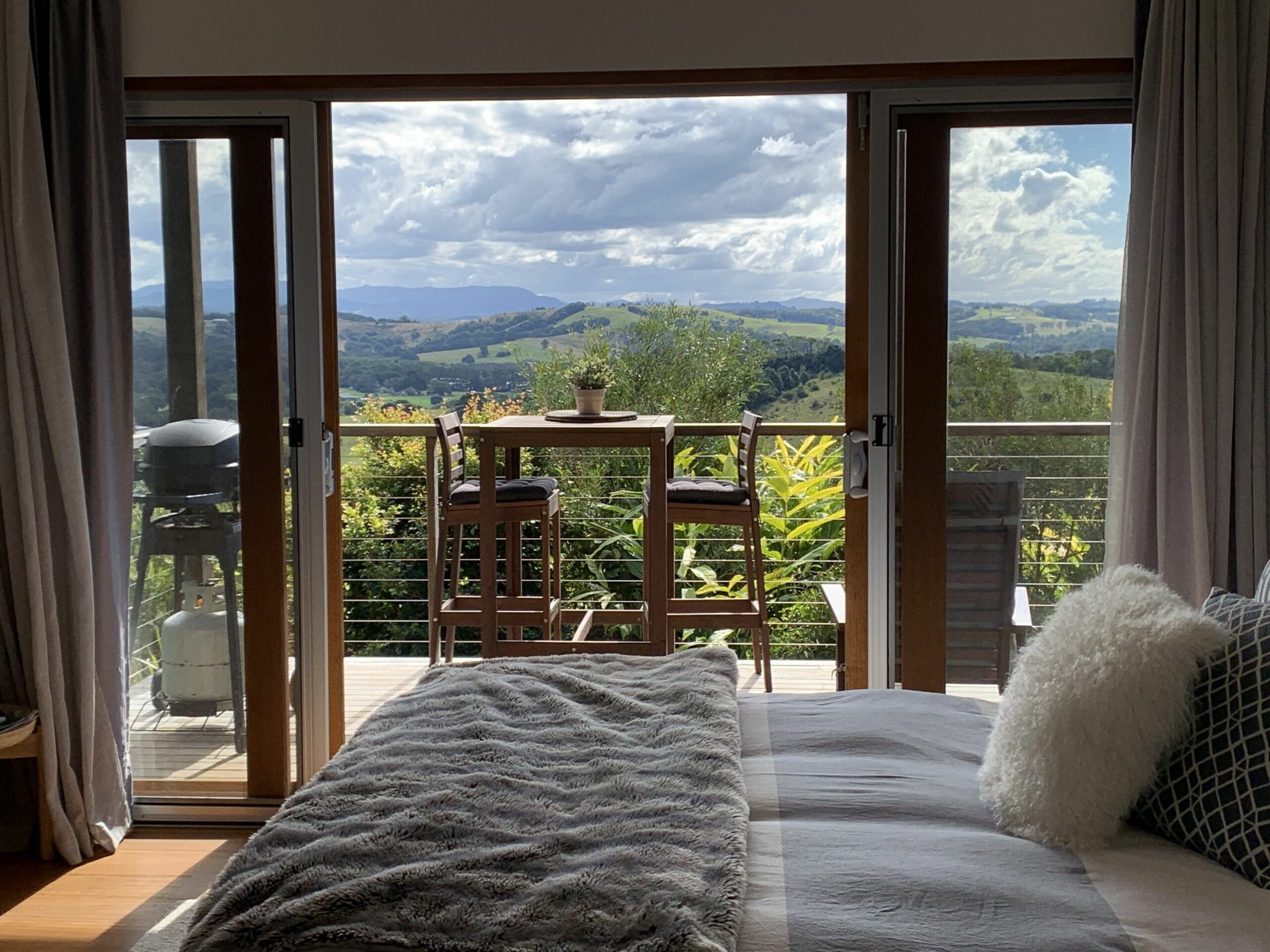 Escape to Bangalow, Byron Hinterland Accommodation With Stunning Views