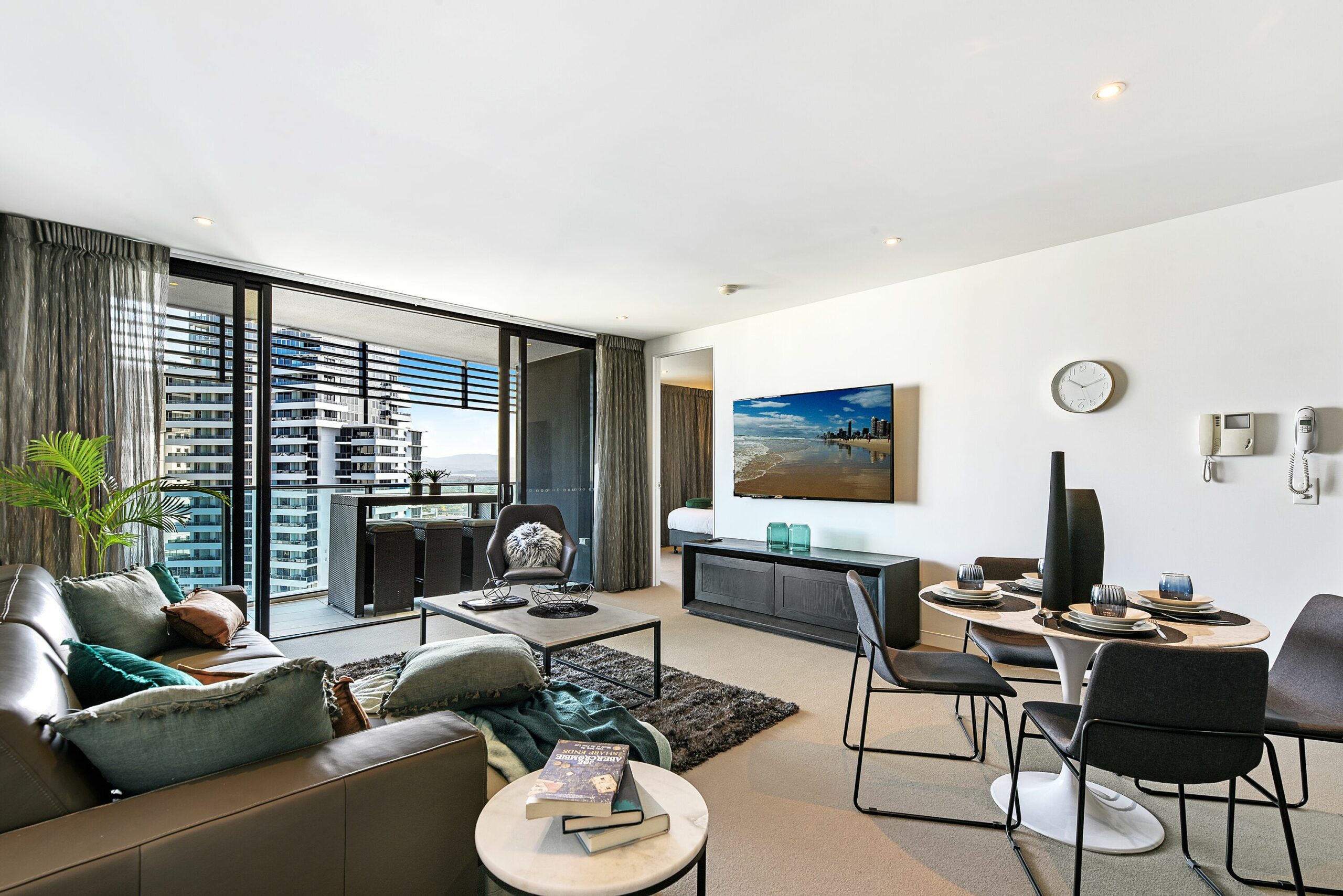 Oracle Broadbeach Apartments