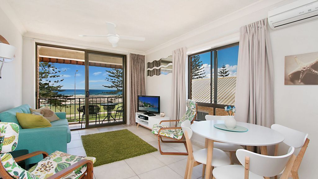 Kirra Vista Apartments Unit 18 Kirra Beachfront, Easy Walk to Shops Cafes and Clubs