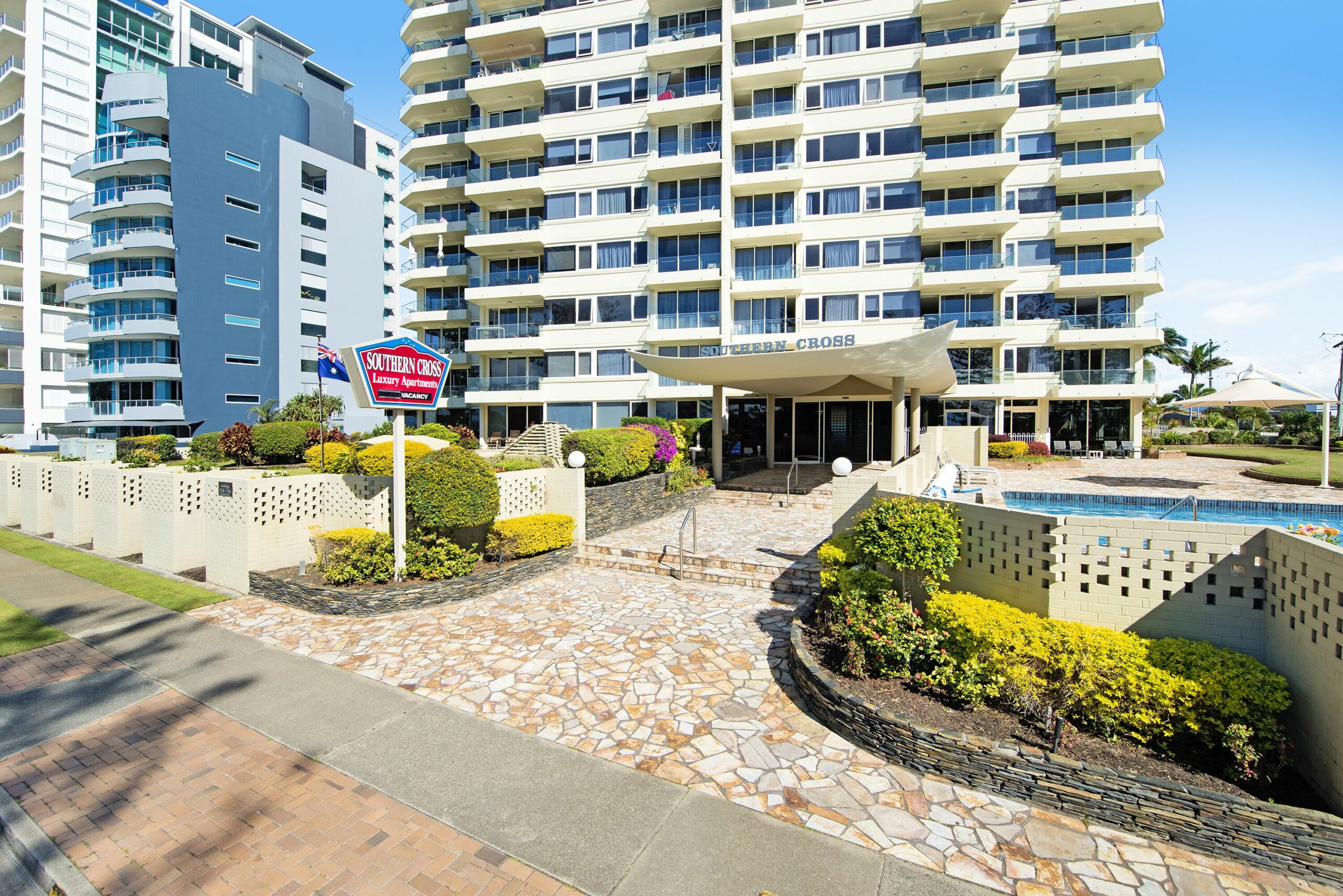 Burleigh Heads Private 2 Bed Ocean View