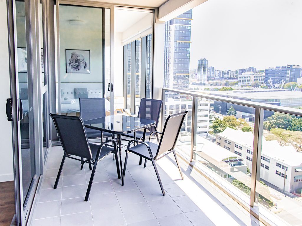 Elegant Water Front 2 Bed Apt @south Bank