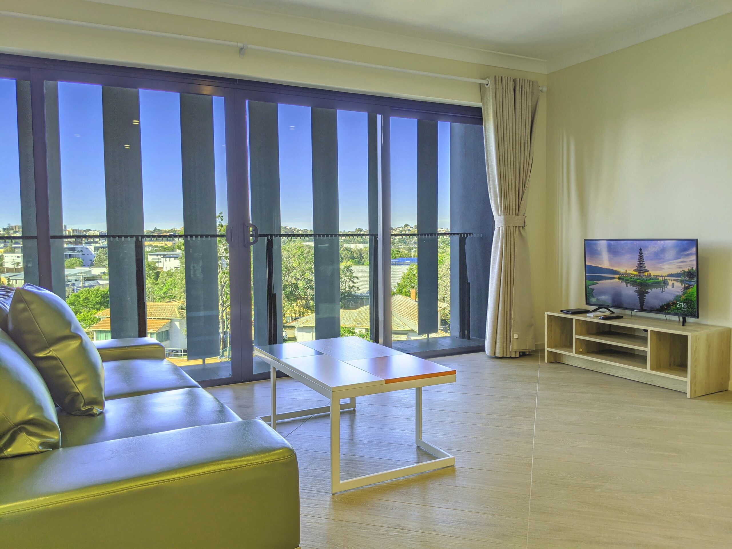 Stylish and Spacious 1 BRM Windsor View Apartment in Brisbane