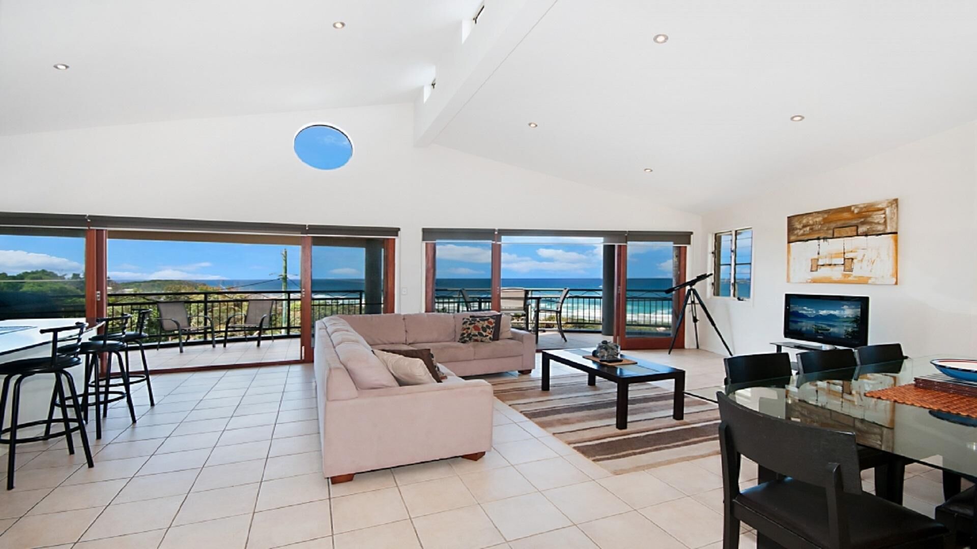 Oceanic 3 - East Ballina - Luxury Apartment With Stunning Ocean Views & Wifi