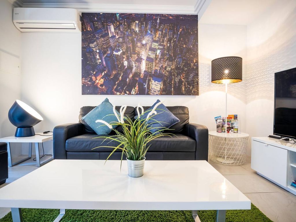 ⚡️VIP Stays NYC Styled Apt near PERTH CBD  Now