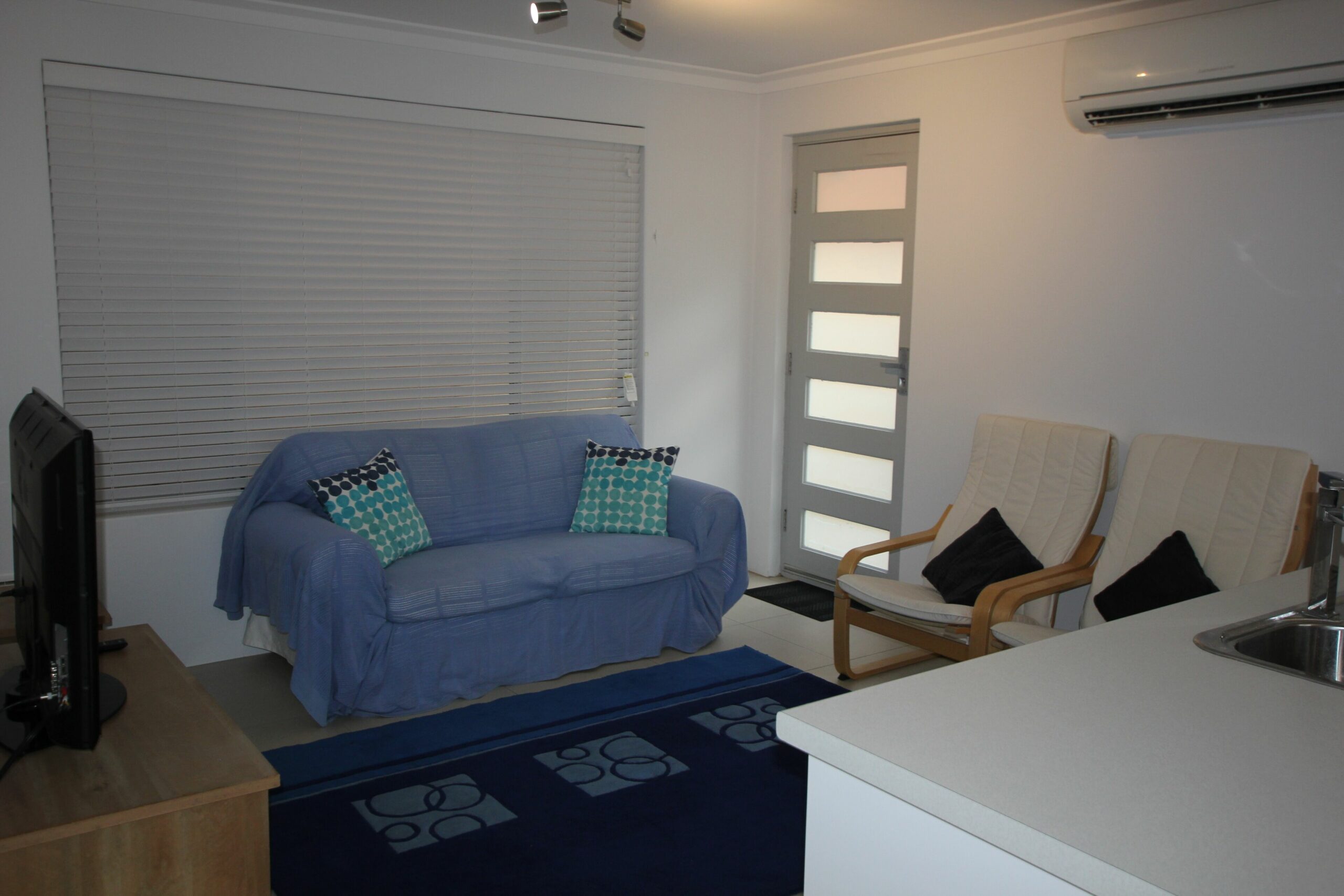 The Beach Pad - 2 Bedroom Self Contained Apartment 200m from Sorrento Beach