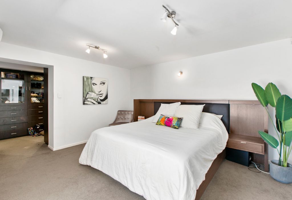 Great for Families/pet Friendly 5BD ,pool ,sleeps14 Less Than 5km to CBD