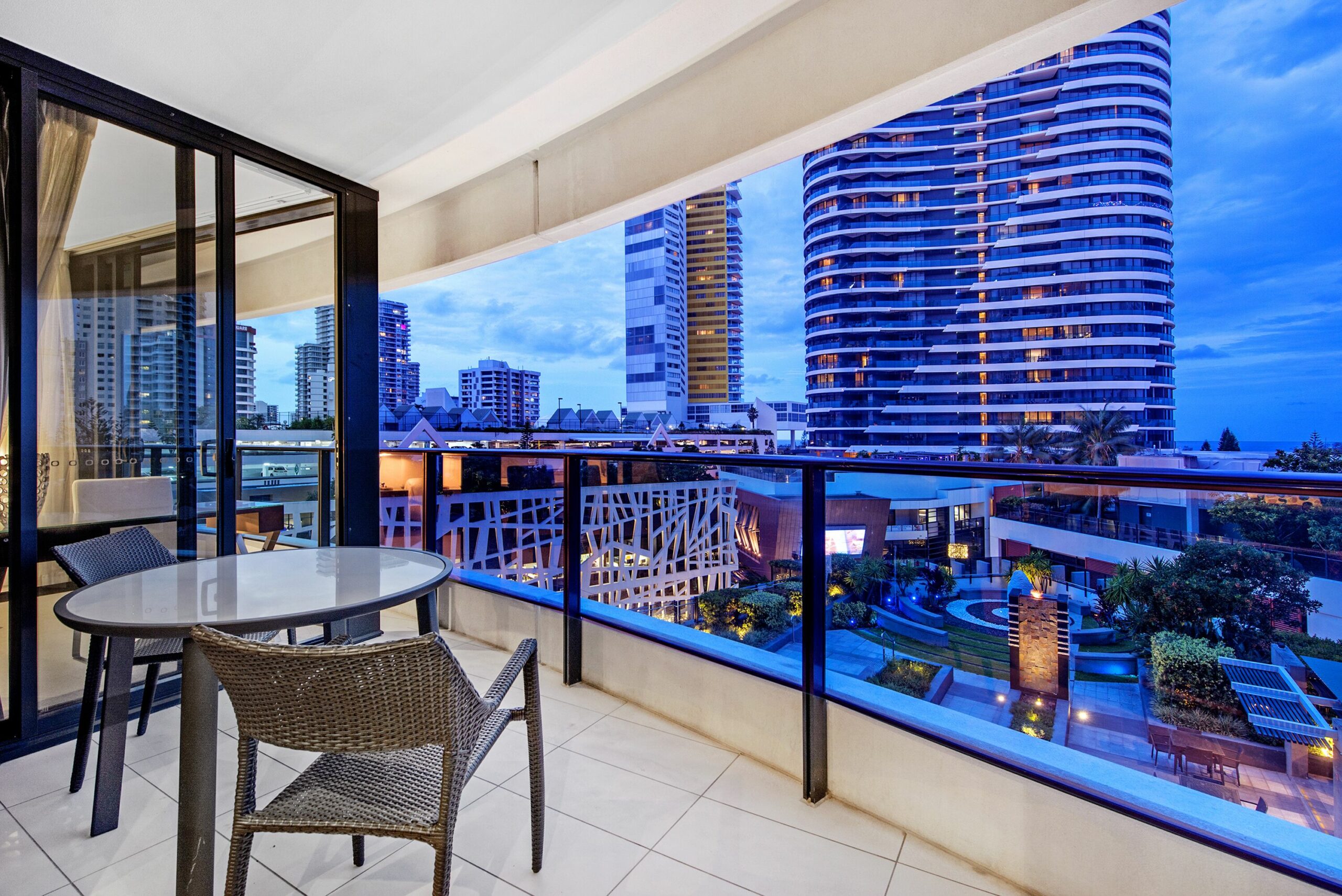 Oracle Broadbeach Apartments