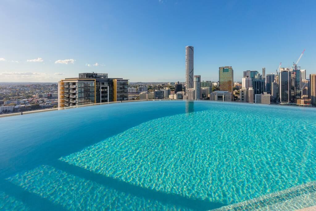 Elegant Water Front Apartment+parking@south Bank