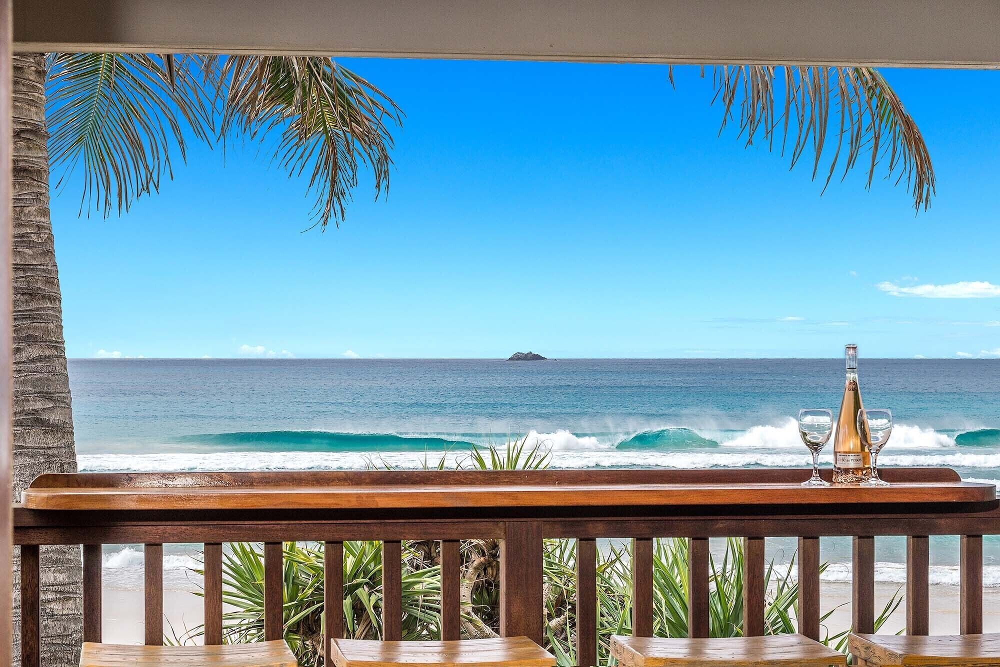 A Perfect Stay Moonstruck – Closest House to the Beach in Byron