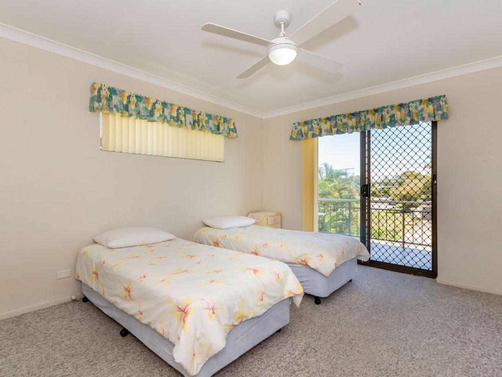 Enjoy the sea Breezes From the Balcony - Boyd St, Woorim