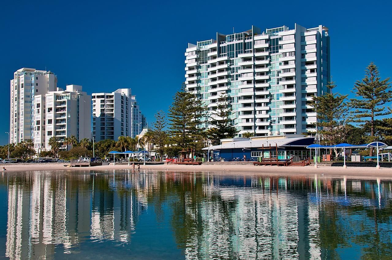 Grand Hotel Gold Coast Ocean View Apartment by owner