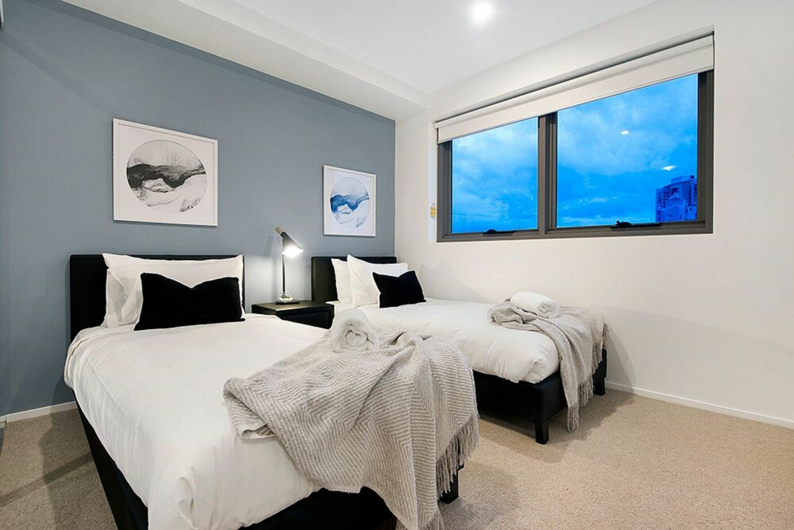 NEO Apartments - Holidays Gold Coast