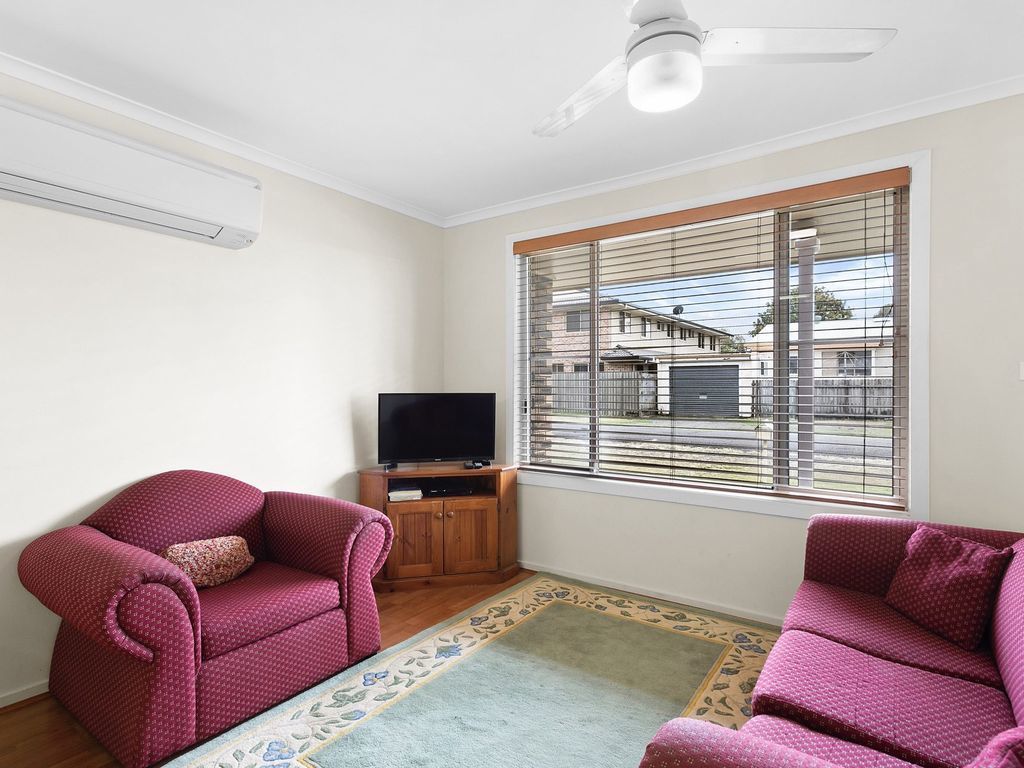 War10/1 - Waratah Beach Unit With SEA Breezes