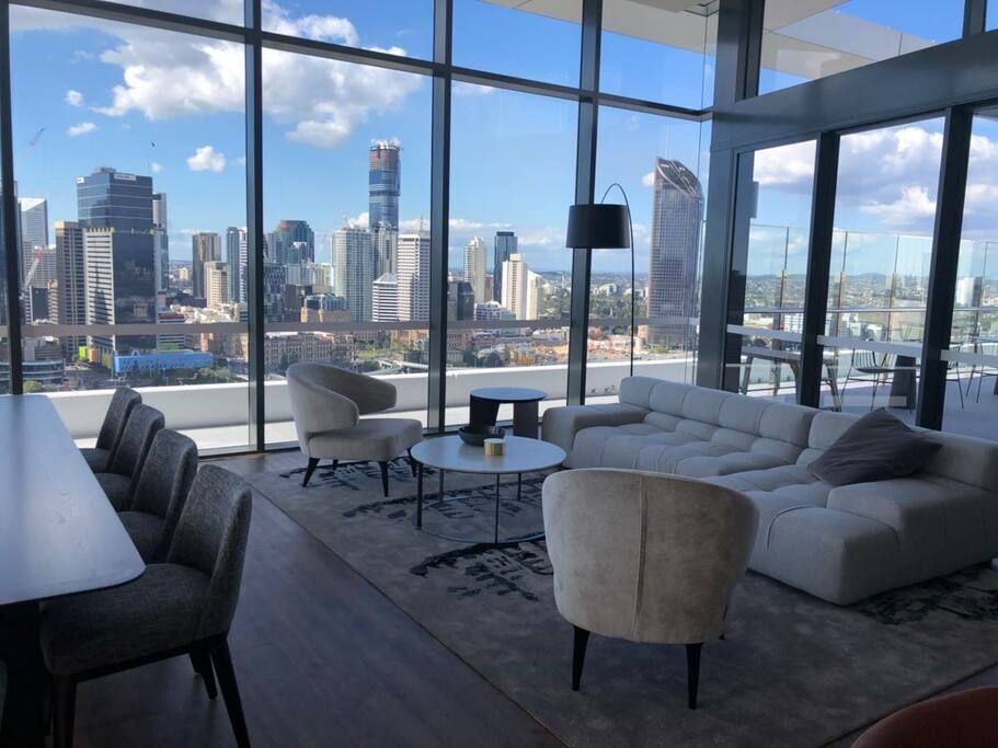 NEW Marvelous Water View Apartment @ South Bank