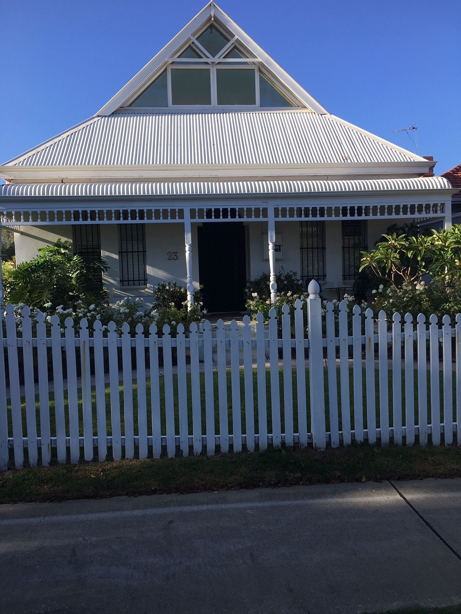 Rose Cottage - turn of the century renovated cottage