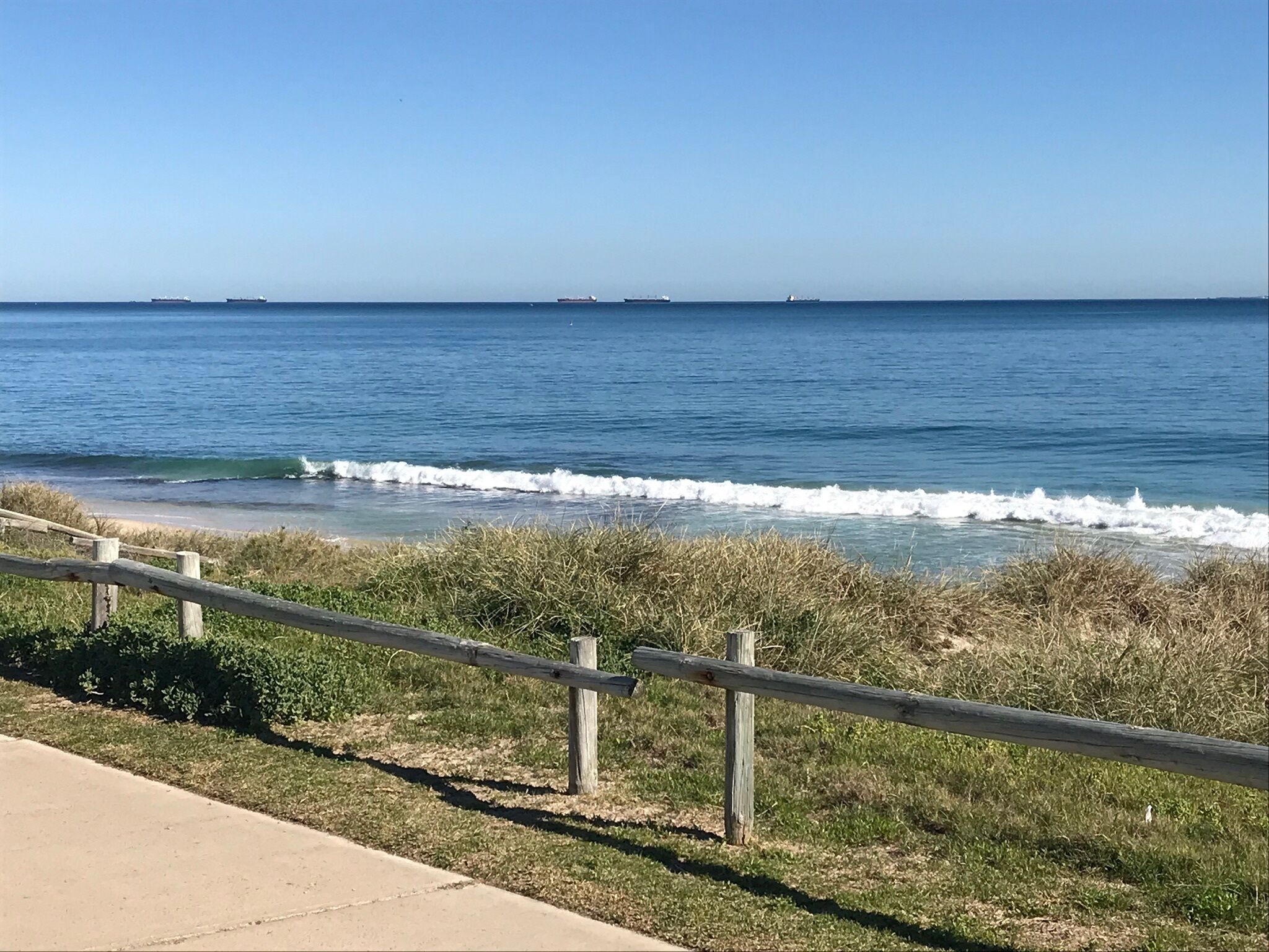 Cottesloe Beachfront Luxury Ocean View Apartment Ideal for Couple and Children