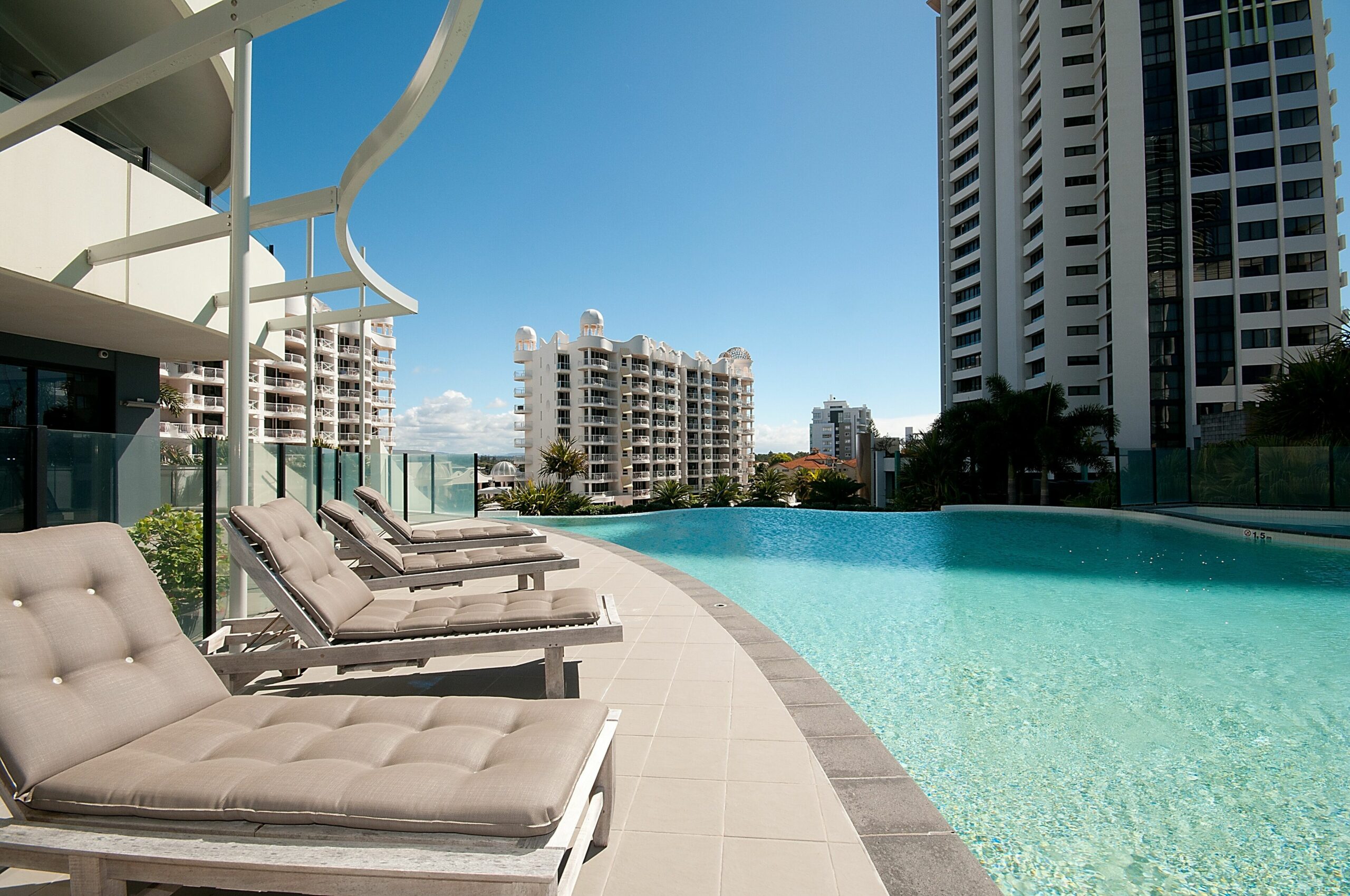 Wave Apartments Broadbeach