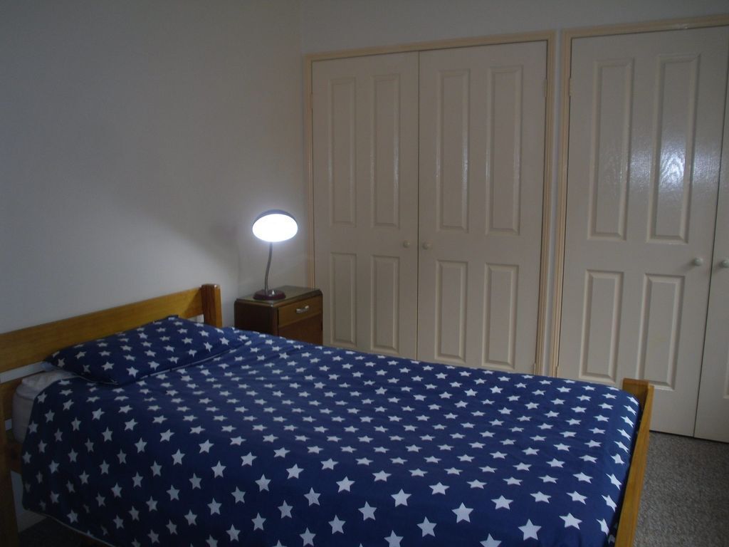 Ground Floor, Family Unit on the Canal With Free Wifi!