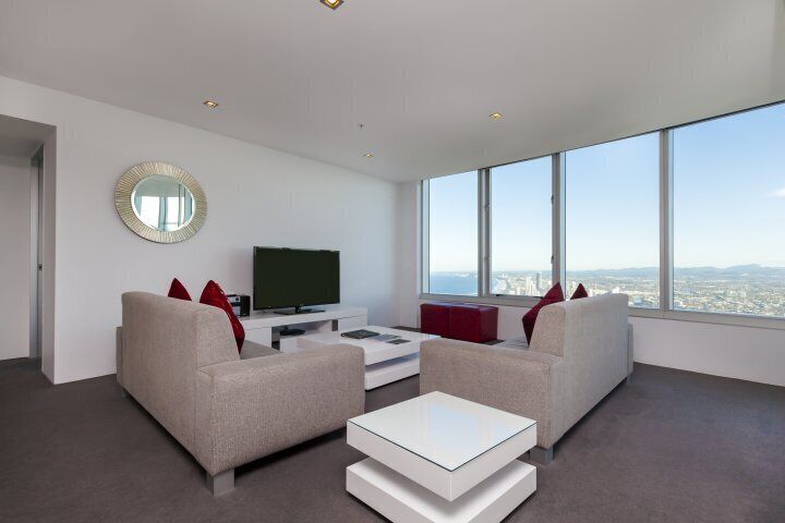 Spacious Stylish Four Bedroom Executive Apartment in the Heart of Surfers Paradise Q1 Resort & Spa