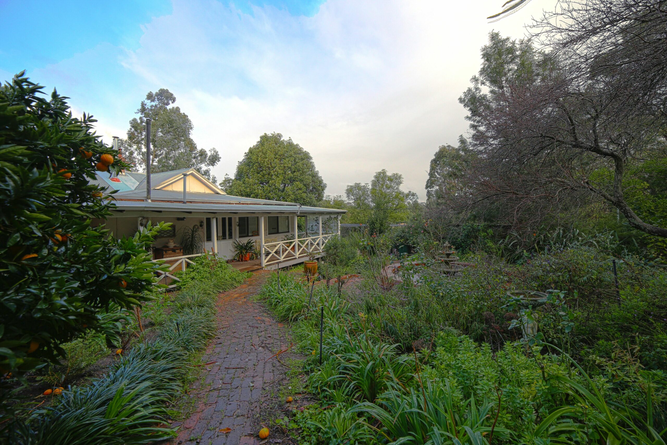 Pippin Patch, Perth Hills Cottage