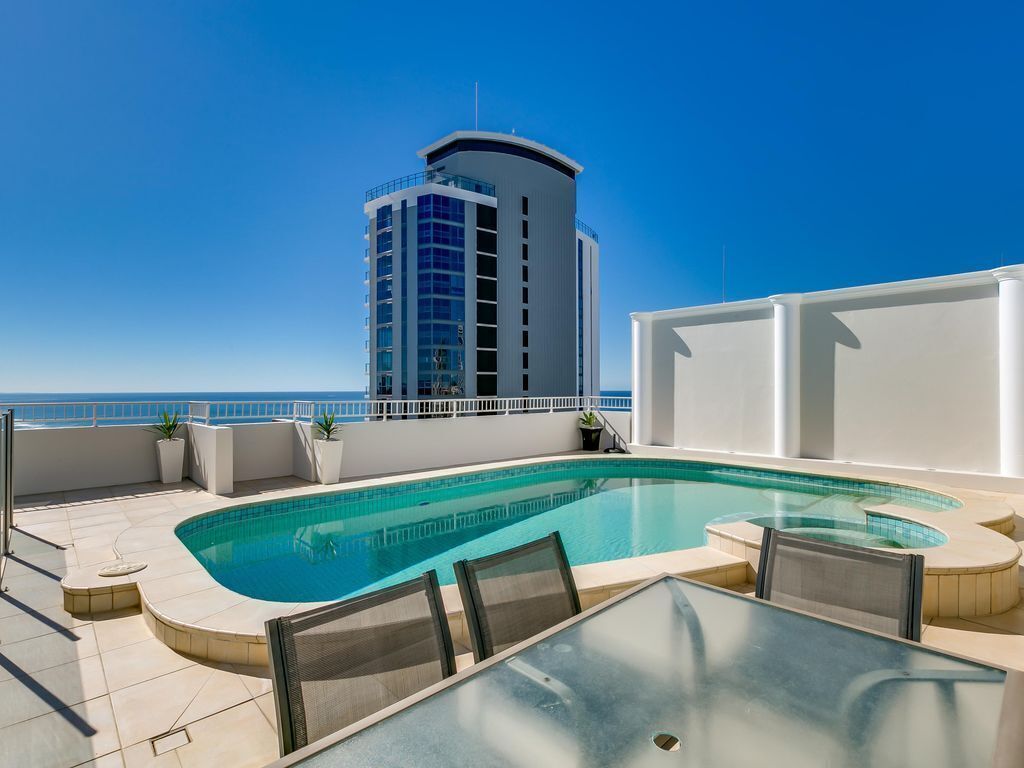 Golden Gate - 3 Bedroom Penthouse - 2 Night - 2-storey Rooftop Penthouse With Pool