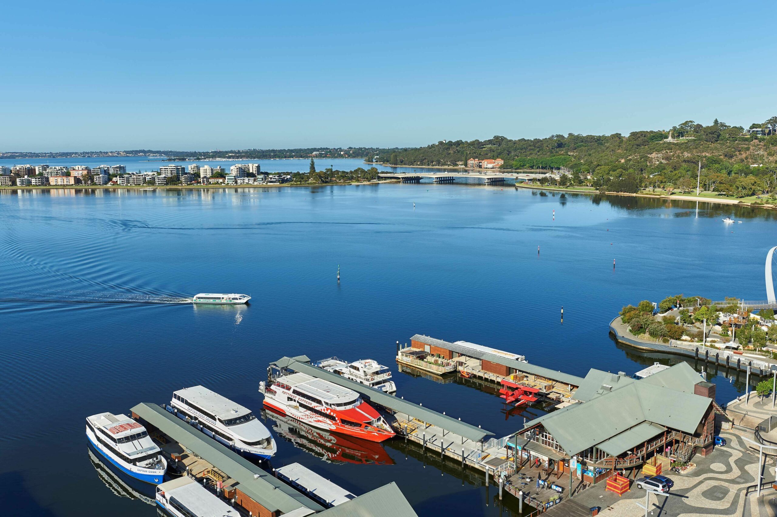 DoubleTree by Hilton Perth Waterfront