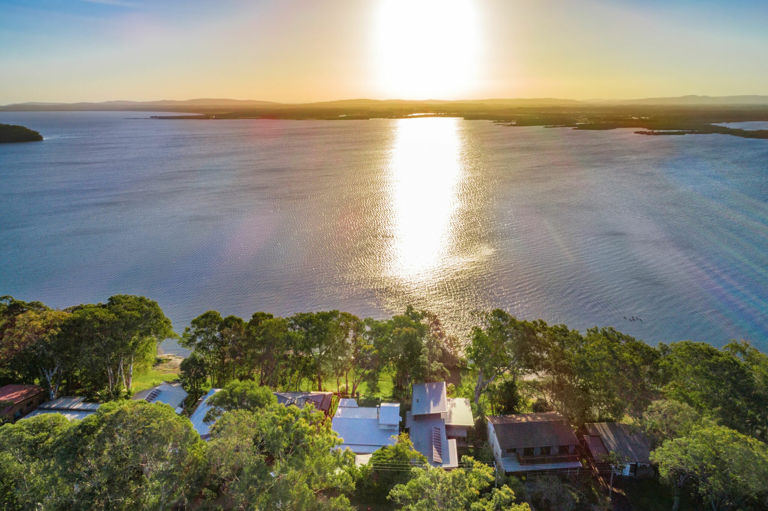 Villa Belza - Lakeside cottage near Angourie beaches