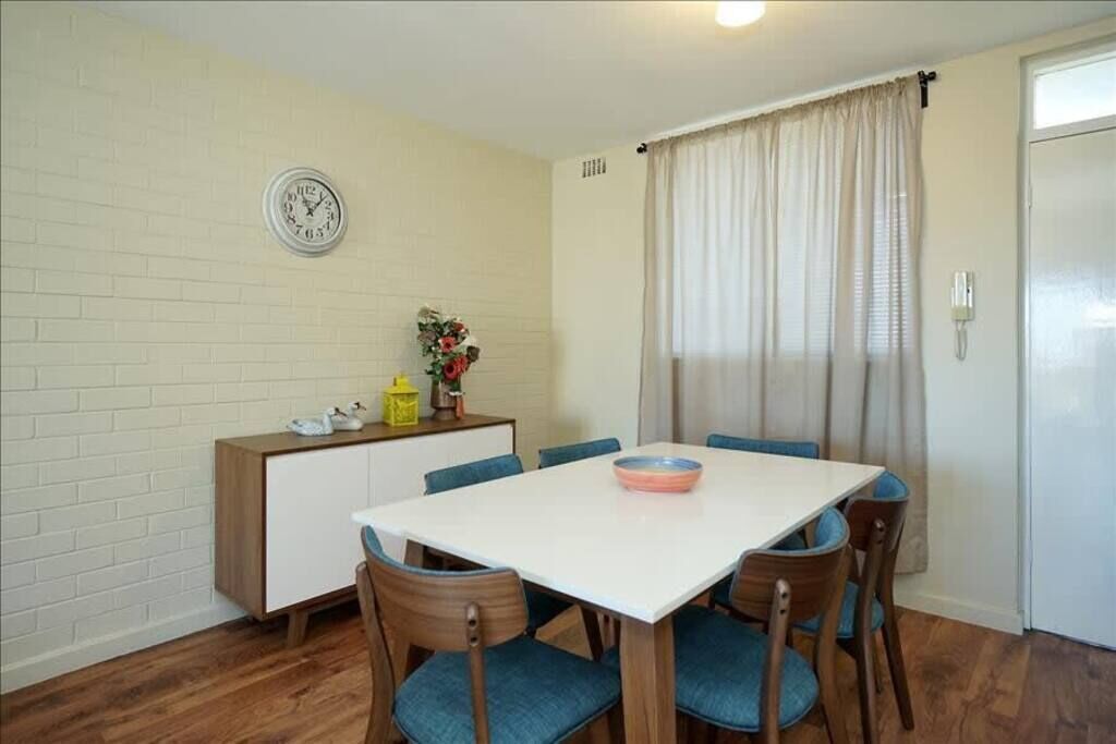 Quaint 2BR Apt in Freoeast Fremantlegeorge Striver Viewmodern 2BR Apt