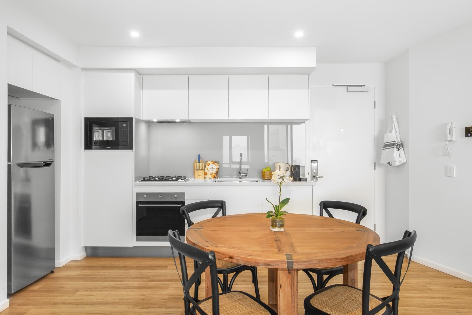 Sunny Modern Two-bedroom Pad Steps From the Beach