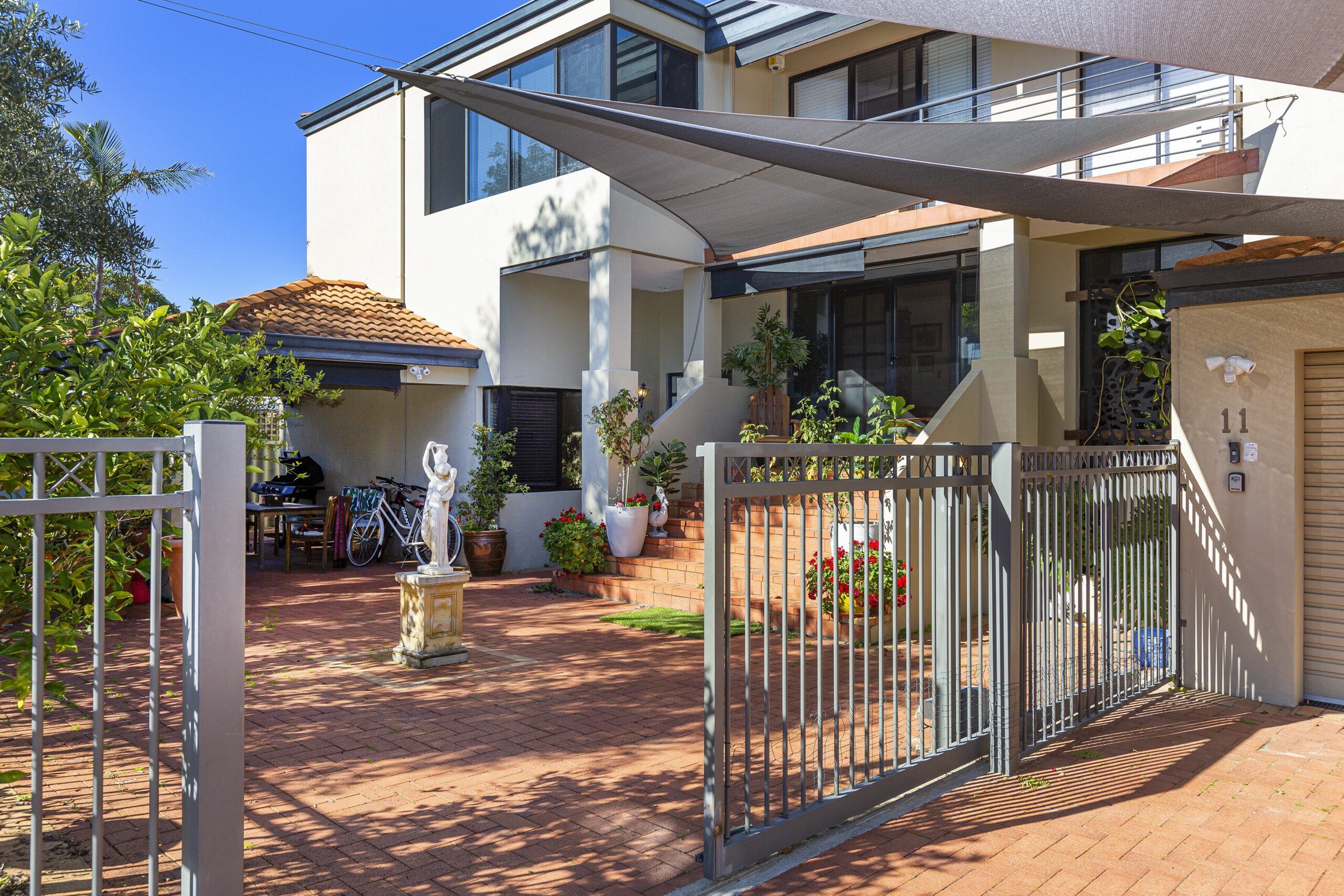 Perfect location - close to Perth, attractions and nature