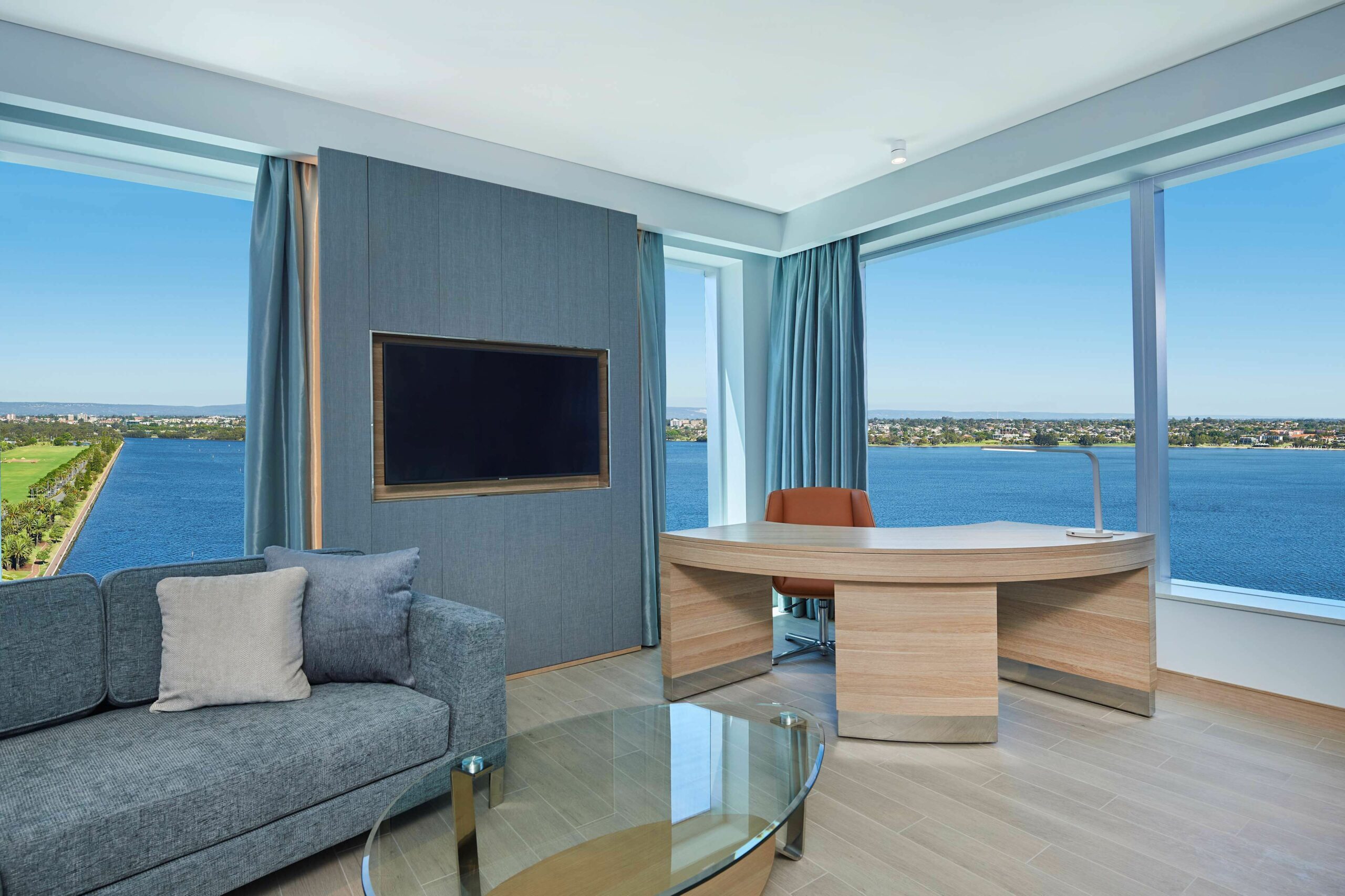 DoubleTree by Hilton Perth Waterfront