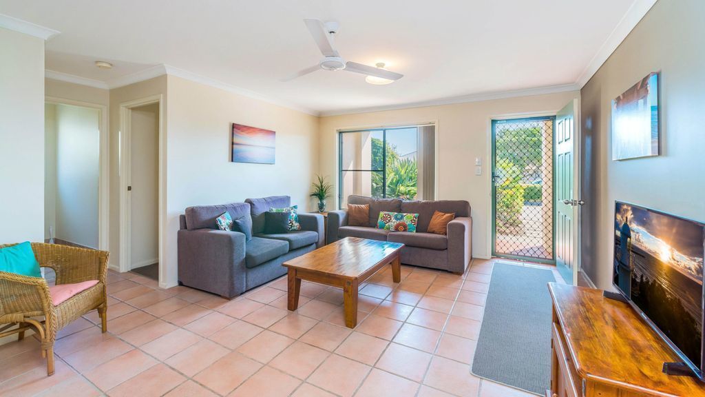 Catalina Court Unit 7 - Metres From Pippi Beach