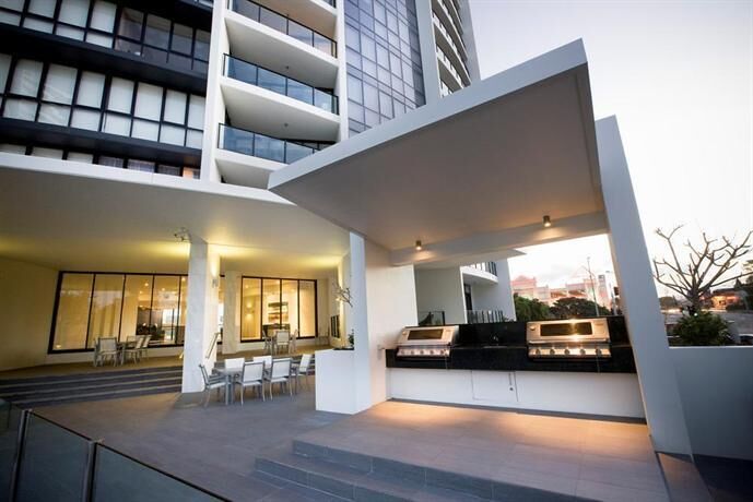 Sierra Grand Apartments
