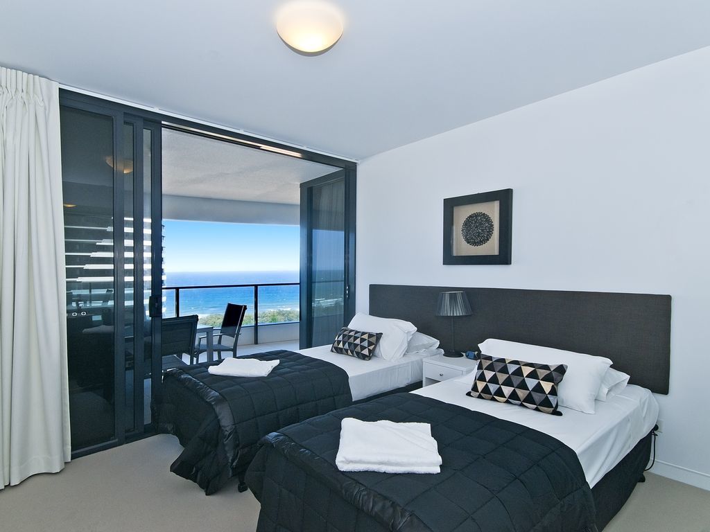 ? Oracle Resort - 2 Bedroom Apartments With Ocean Views ?