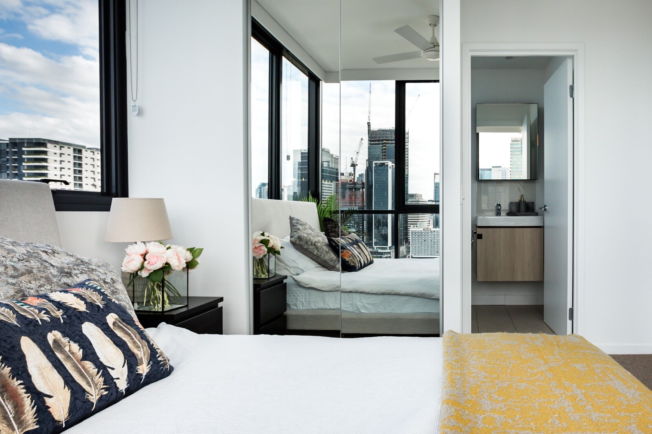 Southbank Hope Street Apartment By SLife