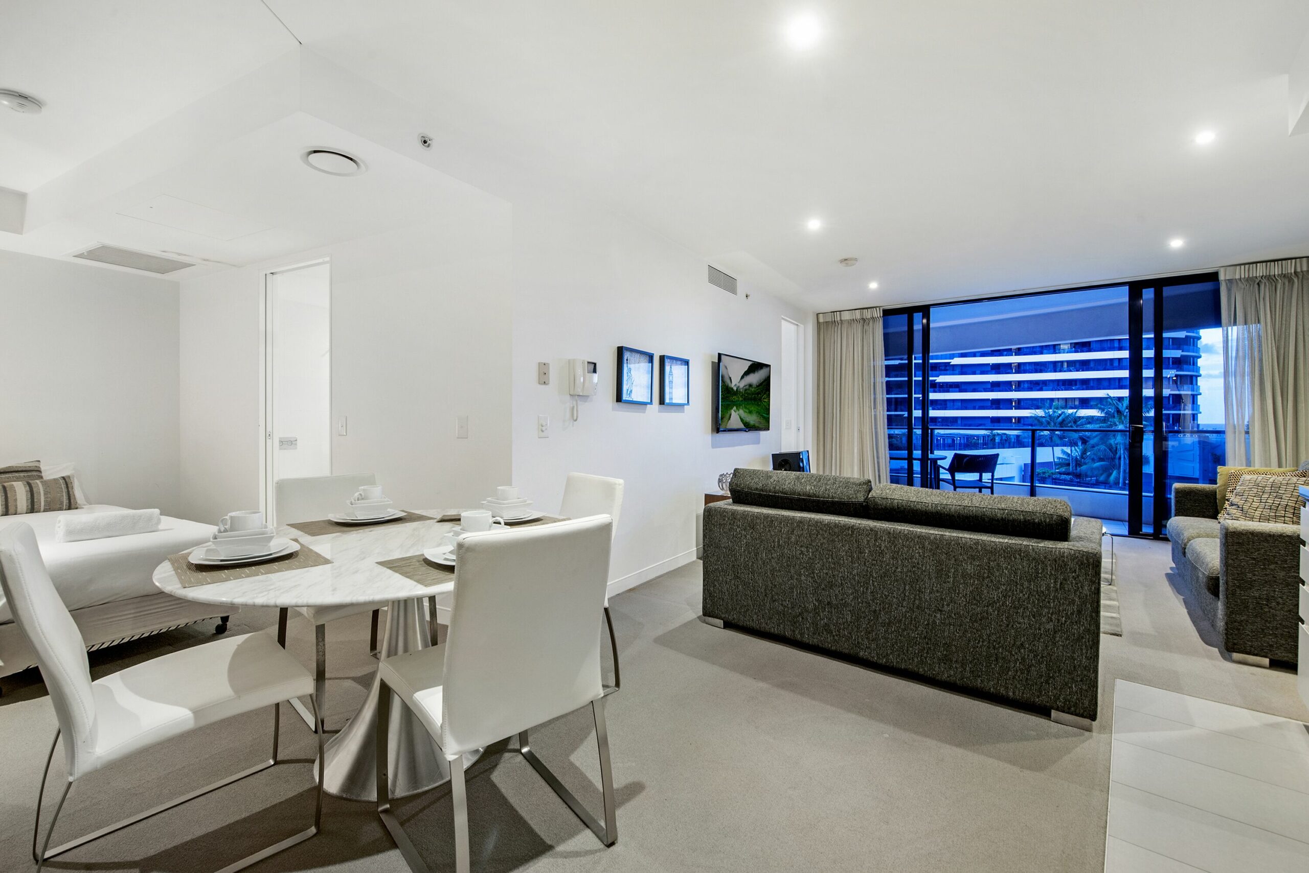 Oracle Broadbeach Apartments