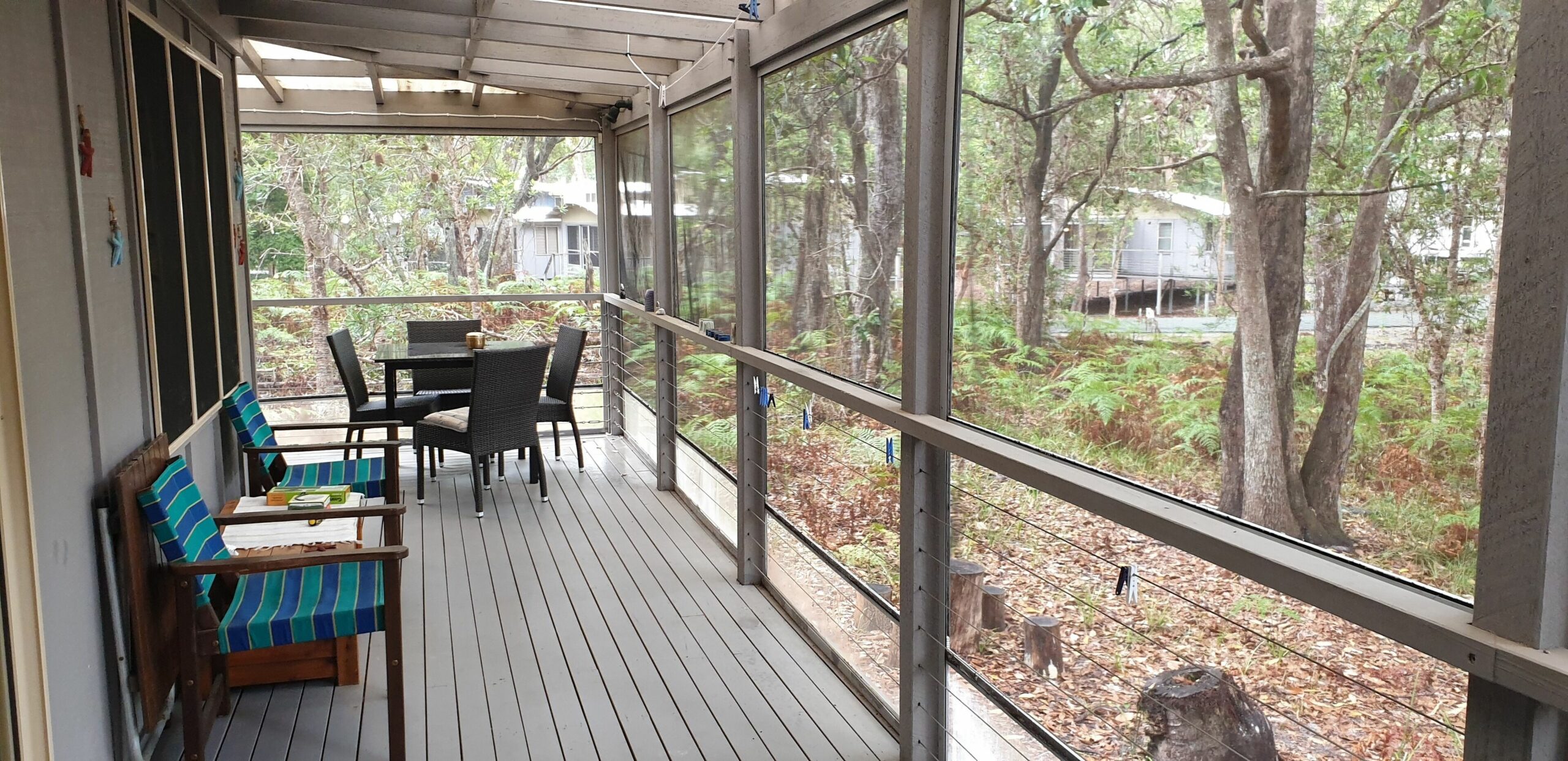 Beautiful Cabin in Glorious Bush Setting, Great Amenities Close to Beach & Pool