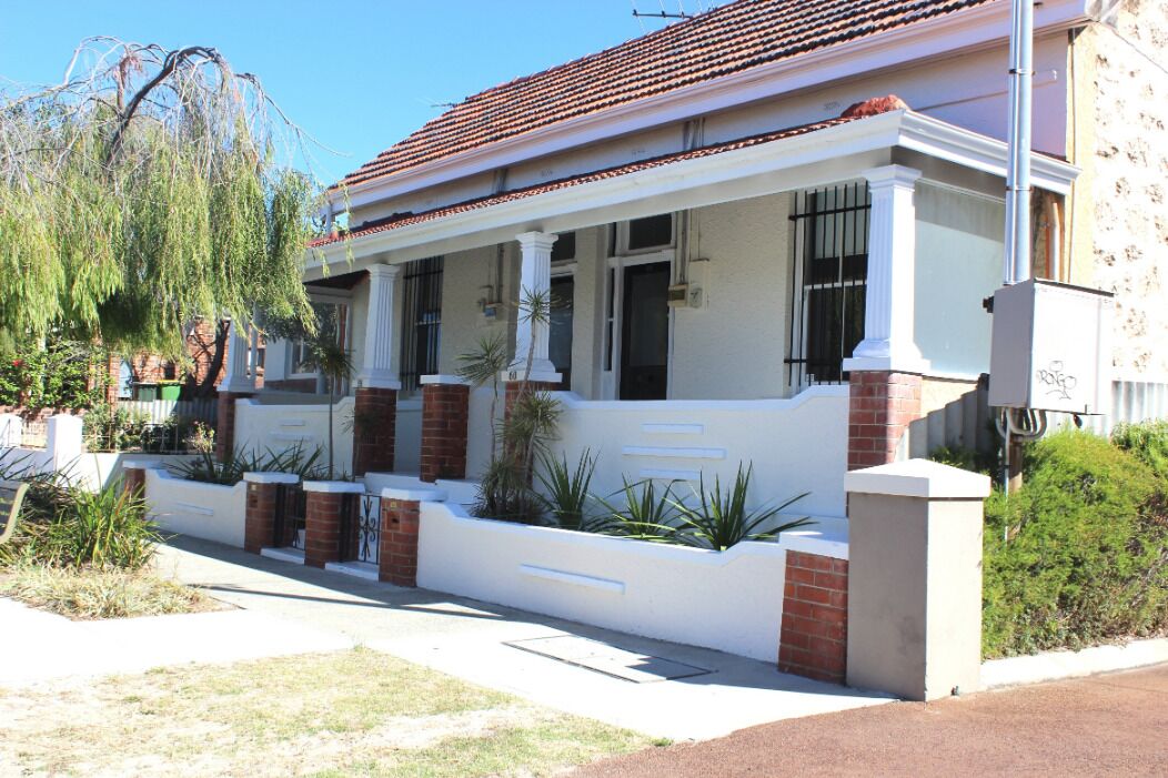 Central Fremantle two bedroom historic cottage