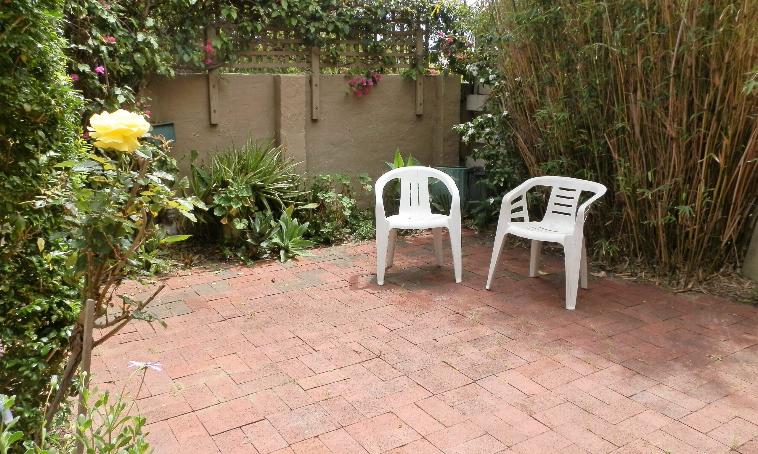 Family Townhouse on Addison is a great family friendly space in South Perth