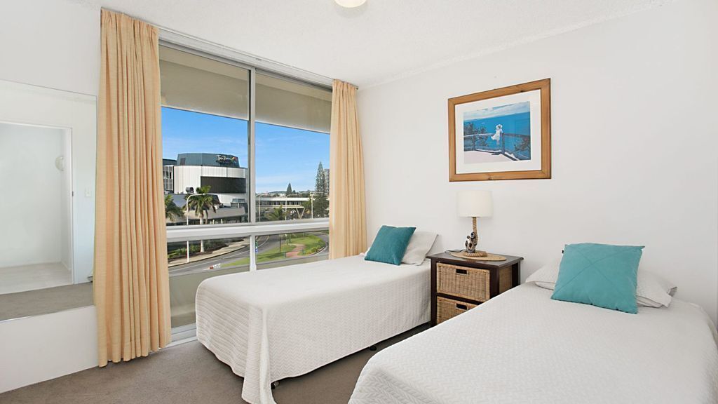 Kooringal Unit 9 Great Location on the Beach With Ocean Views