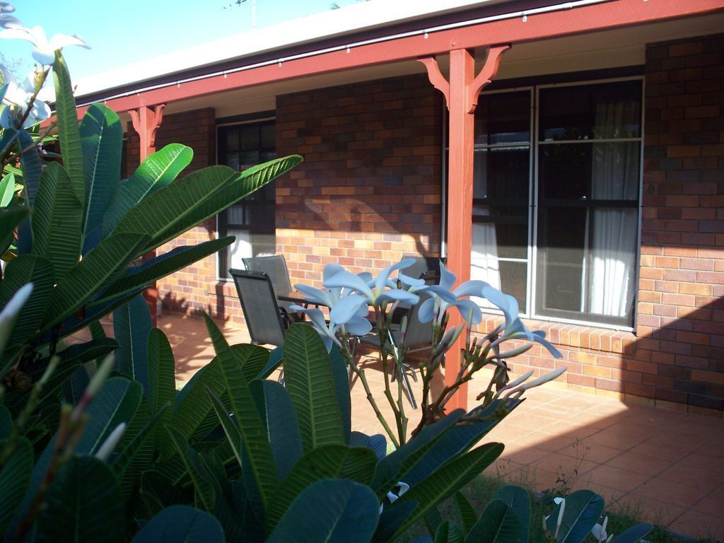 Dog Friendly Holiday House At Red Beach