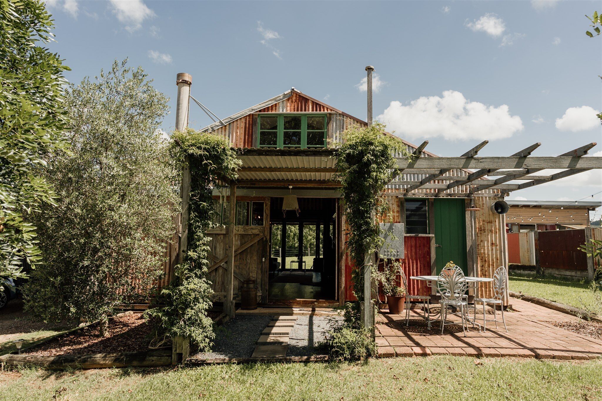 Byron Bay's Historic Barnstay!